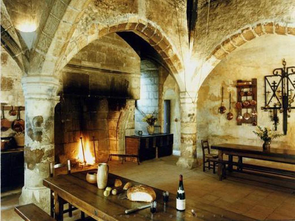 149 CHATEAU DE MONTREUIL BELLAY MAINE ET LOIRE 2016_000032.jpg